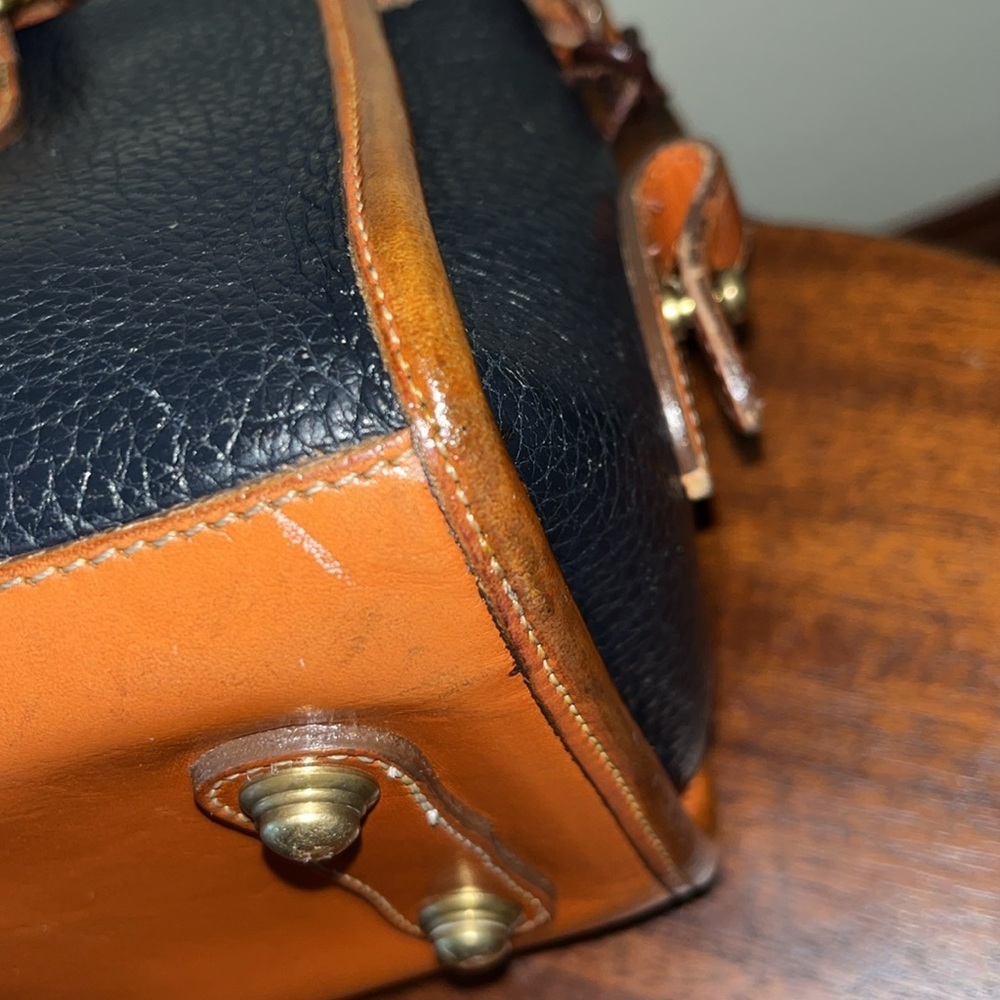 Dooney & Bourke Vintage  All Weather leather   Matches black or navy /brown trim - Picture 11 of 16